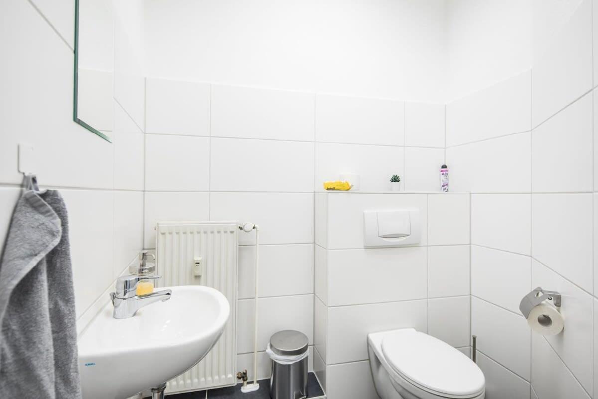 Spacious 2 Bedroom Apartment Amburgo Esterno foto
