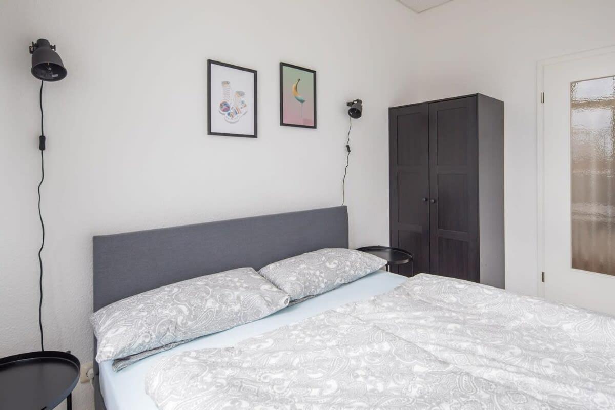 Spacious 2 Bedroom Apartment Amburgo Esterno foto