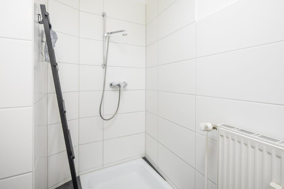 Spacious 2 Bedroom Apartment Amburgo Esterno foto